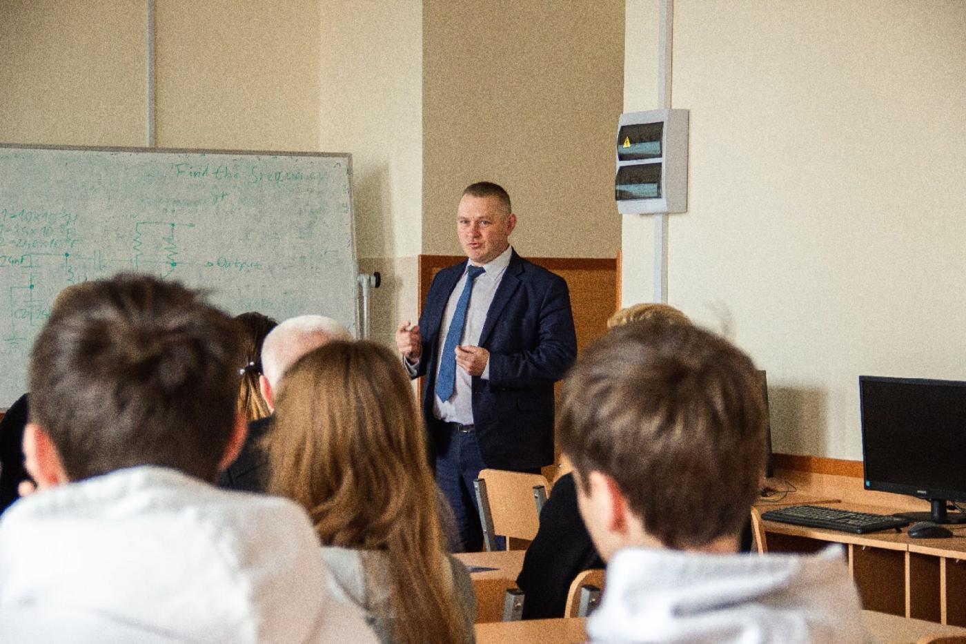 Знакомство со специальностями приборостроительного факультета